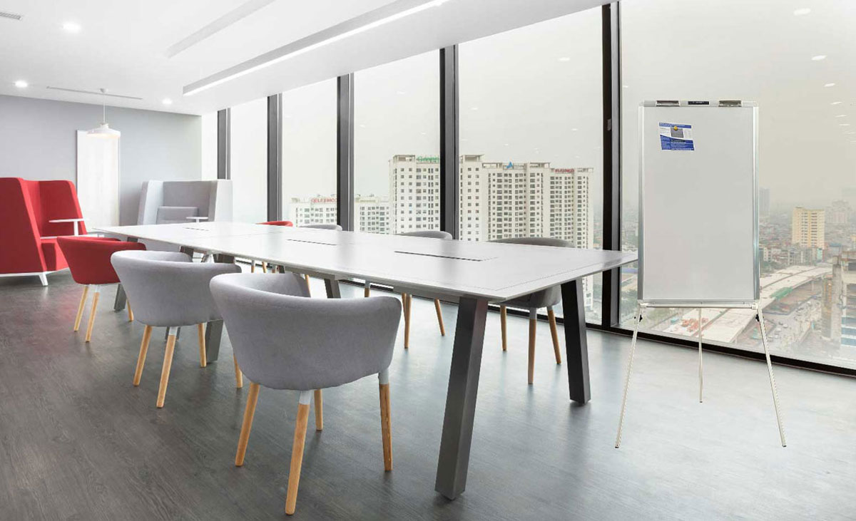 Bảng flipchart chân gấp kiểu 3 chân